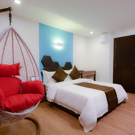 Memoire Hornbill Hotel Кучінг Екстер'єр фото